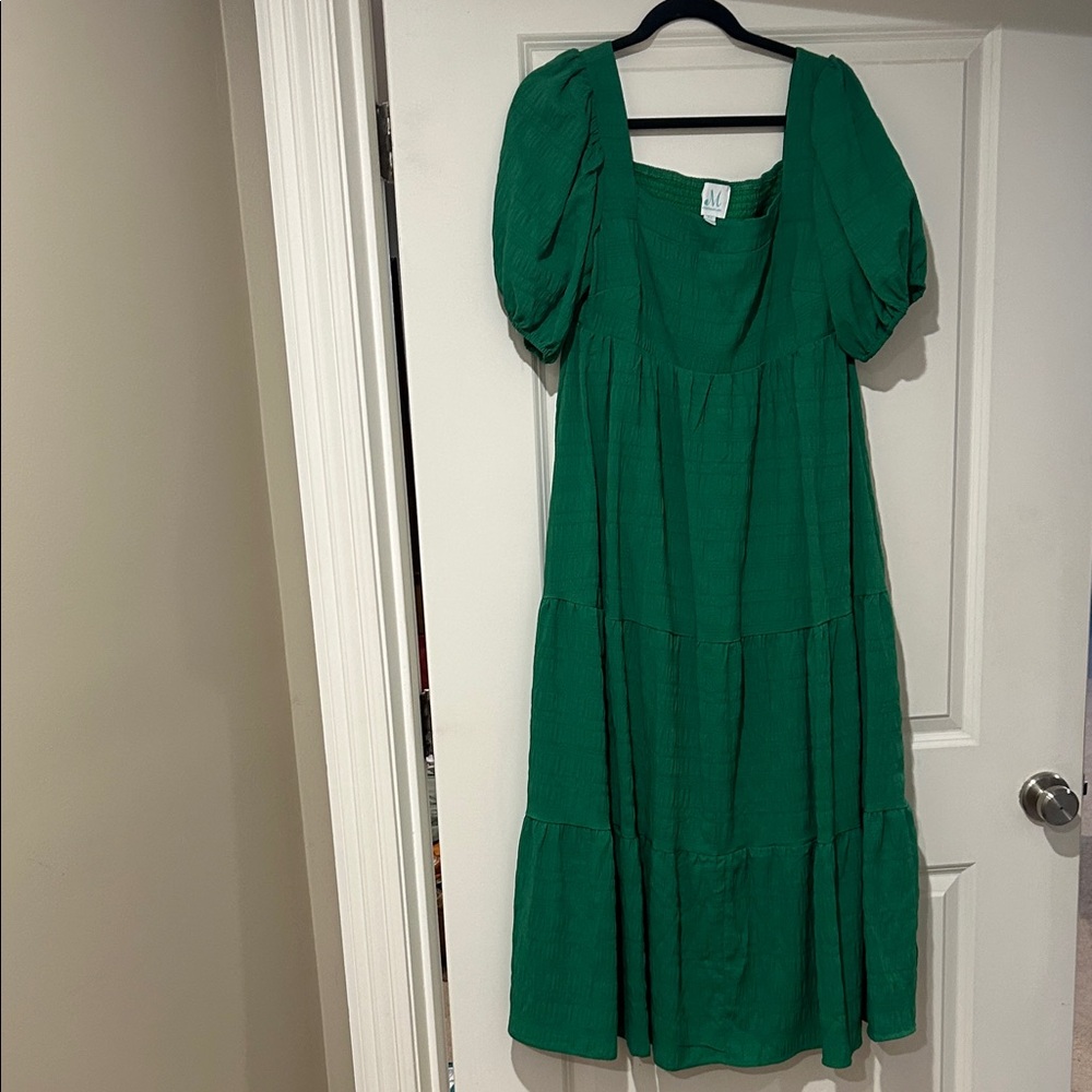 Elegant Green Women's Dress